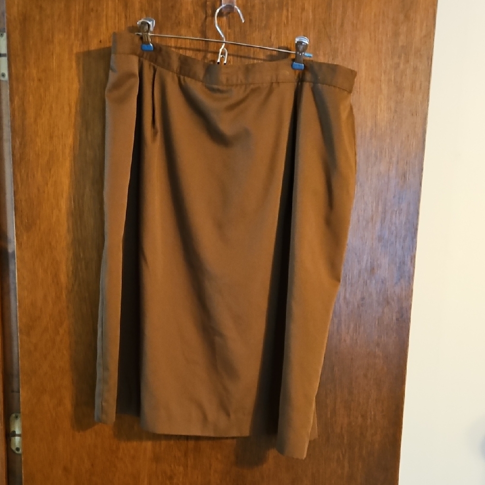 Brown Midi Skirt, Sz 20W, Silky soft lined, Maggie McNaughton